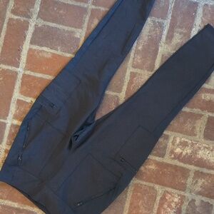 Athleta Headlands High Rise Cargo Legging 12 Black